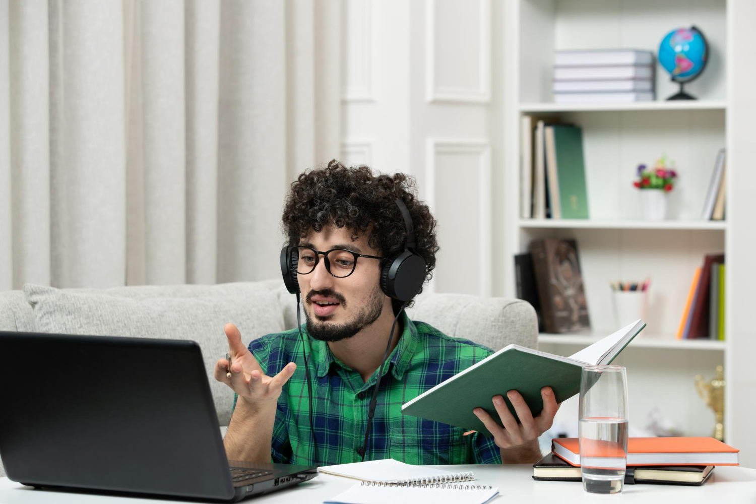 How to Balance Full-Time Work with Online Learning